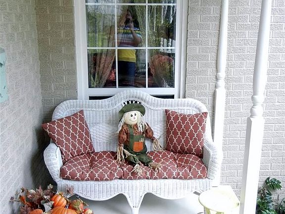 4th image of 1218 Belmont Dr