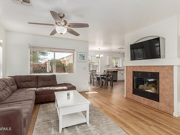 3rd image of 1757 E Carla Vista Drive