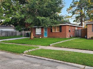 327 Robin Ln, Slidell, LA 70458