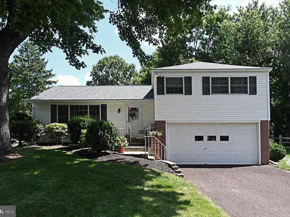 209 Becker Rd, North Wales, PA 19454