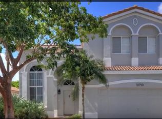 10755 SW 17th Pl, Davie, FL 33324