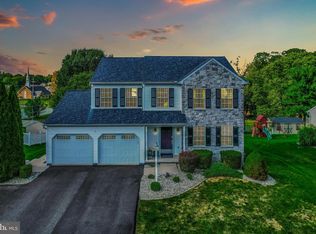 735 Chesterbrook Dr, York, PA 17406