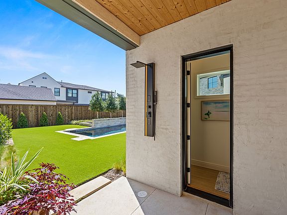 4th image of 4557 Ridge Rd