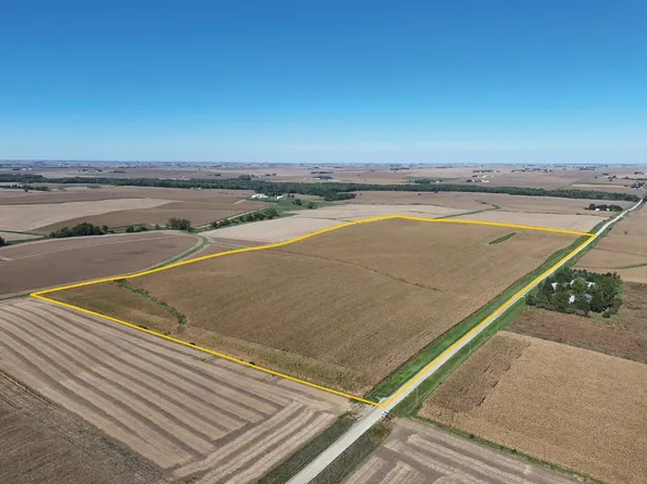 V Ave, Dysart, IA 52224