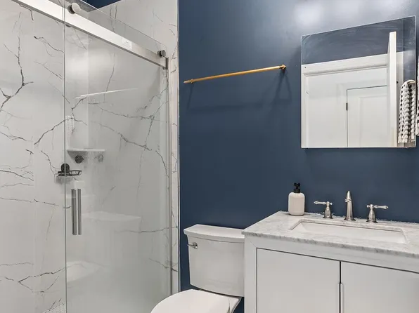 18-05 Highland Avenue image 17 of 34