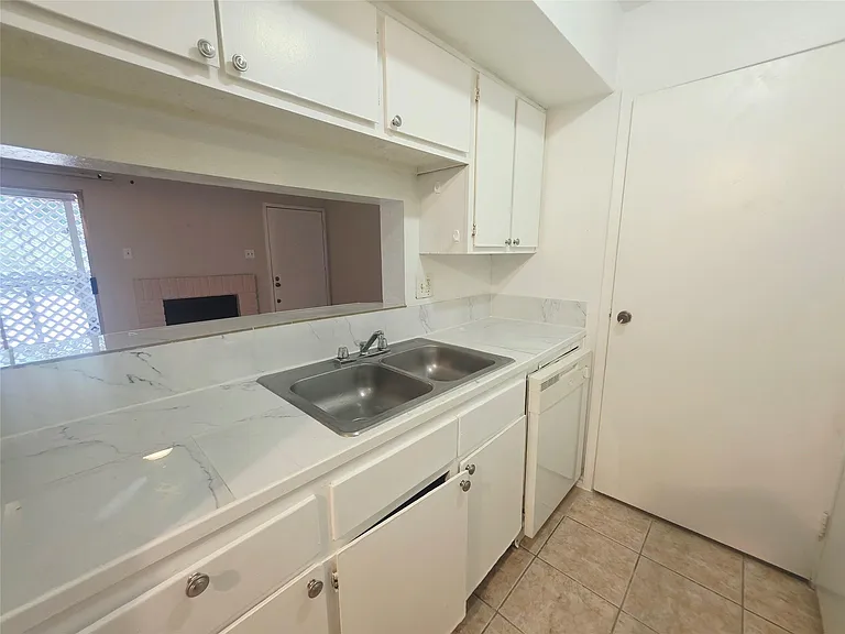12511 Ashford Meadow Dr #C — Photo 10
