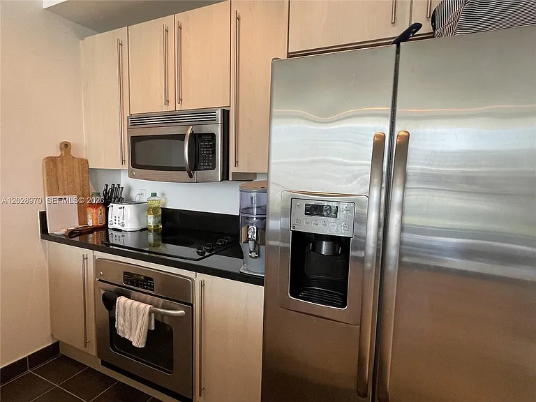 79 SW 12th St #1211 — Photo 4