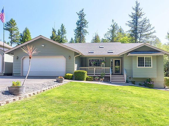 2nd image of 141 N Lappland Dr