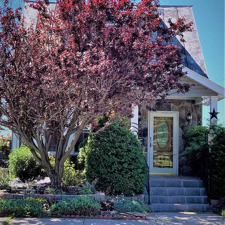 1st image of 625 Main St