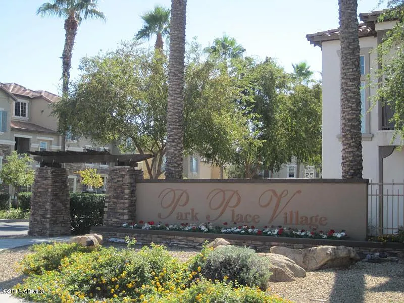 726 N Laguna Dr
