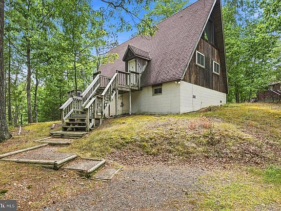 4th image of 863 Lee Rd