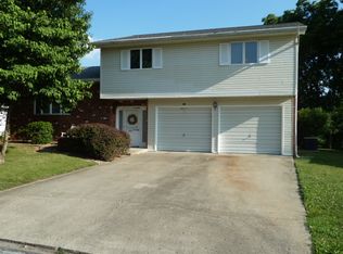 1117 Keiffer Dr, Olney, IL 62450