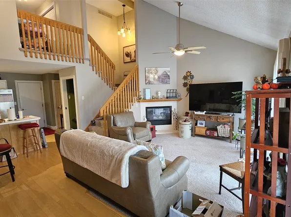 4425 Mills Civic Pkwy Unit 904, West Des Moines, IA 50265