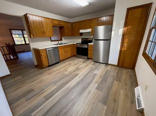 122 Summit Ave NE, New Philadelphia, OH 44663
