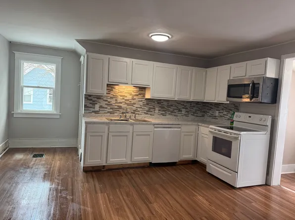 82 New York Ave #2, Johnson City, NY 13790