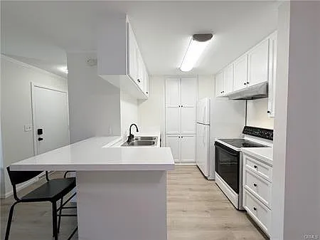 806 Coriander Dr #H — Photo 3