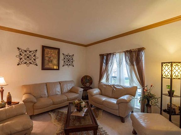 4th image of 5518 Megans Oak Ct