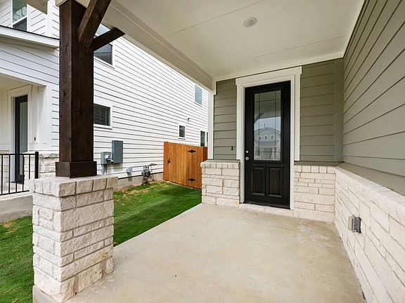 145 Clover Bend Elevation Image 4