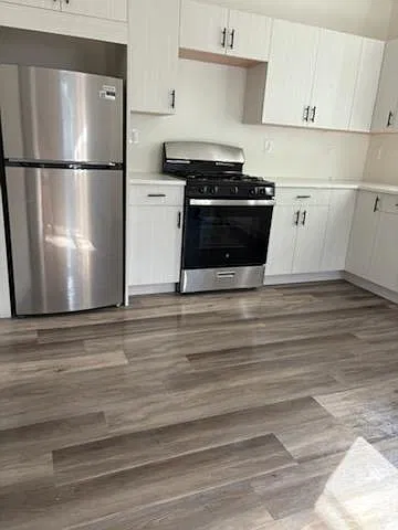 1 bed, 893 sqft, $1,950 — Photo 3