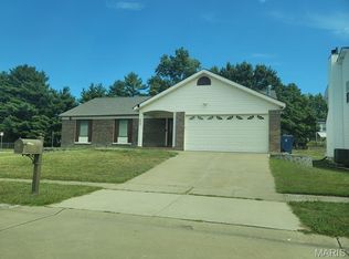 1062 Patience Dr, Florissant, MO 63034