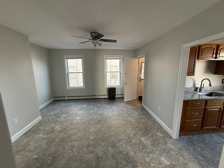 3-16 Middle St #3 — Photo 20