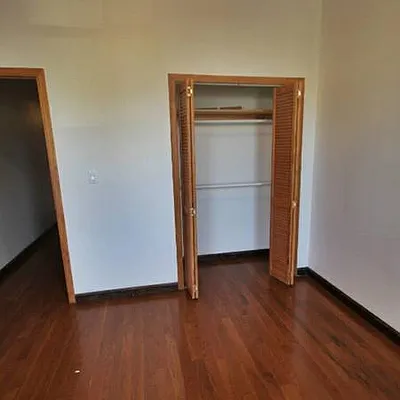 Rented by Rennit Inc. | media 32