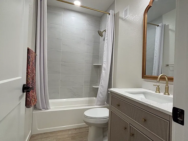 2462 Ajax Ct — Photo 24