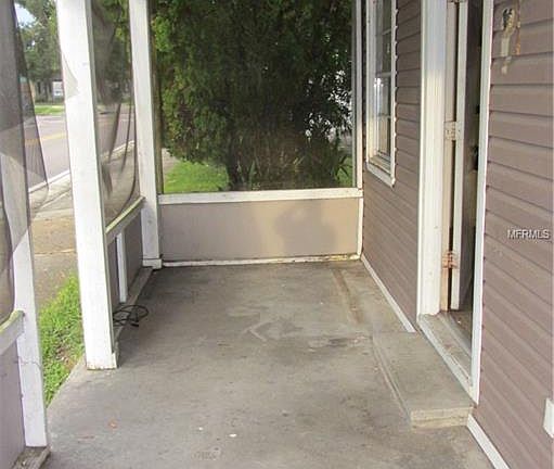 3rd image of 1003 E Laura St