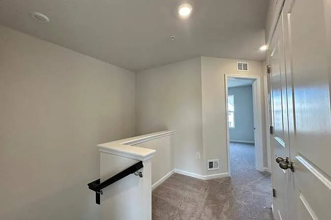 11019 Barnard Pl #1 — Photo 8