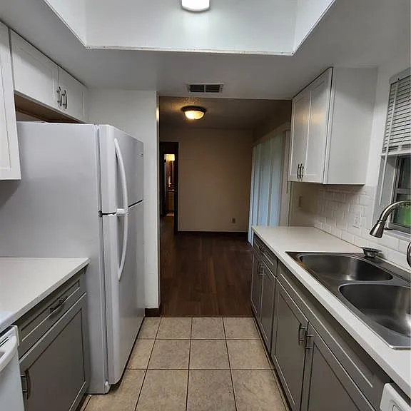 1209 SW 80th Dr — Photo 13