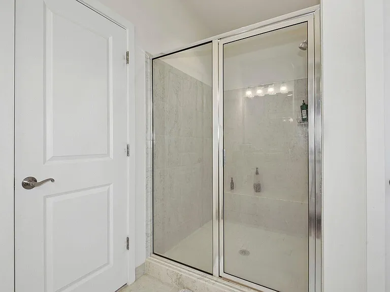 25495 Woodbine Farm Dr — Photo 10