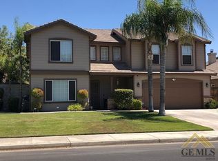 5906 California Spring Dr, Bakersfield, CA 93313