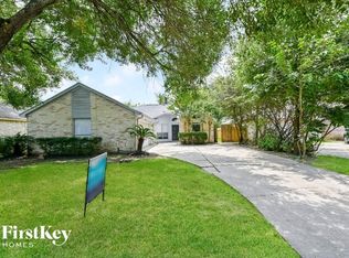 2334 Loyanne Dr, Spring, TX 77373