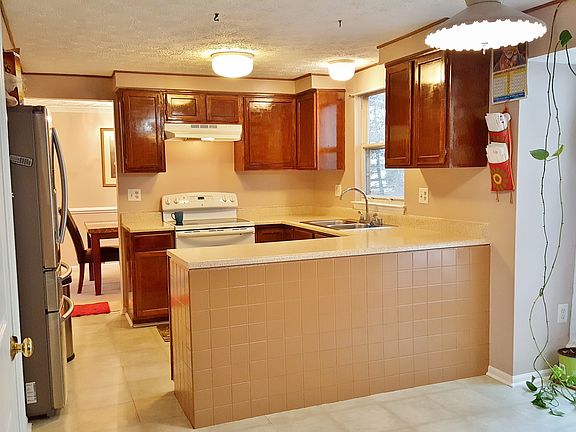 Kitchen refinished 1