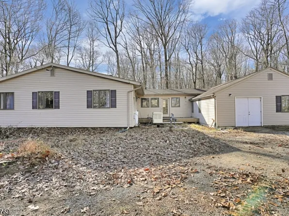 1179 Califon Cokesbury Rd, Lebanon, NJ 08833