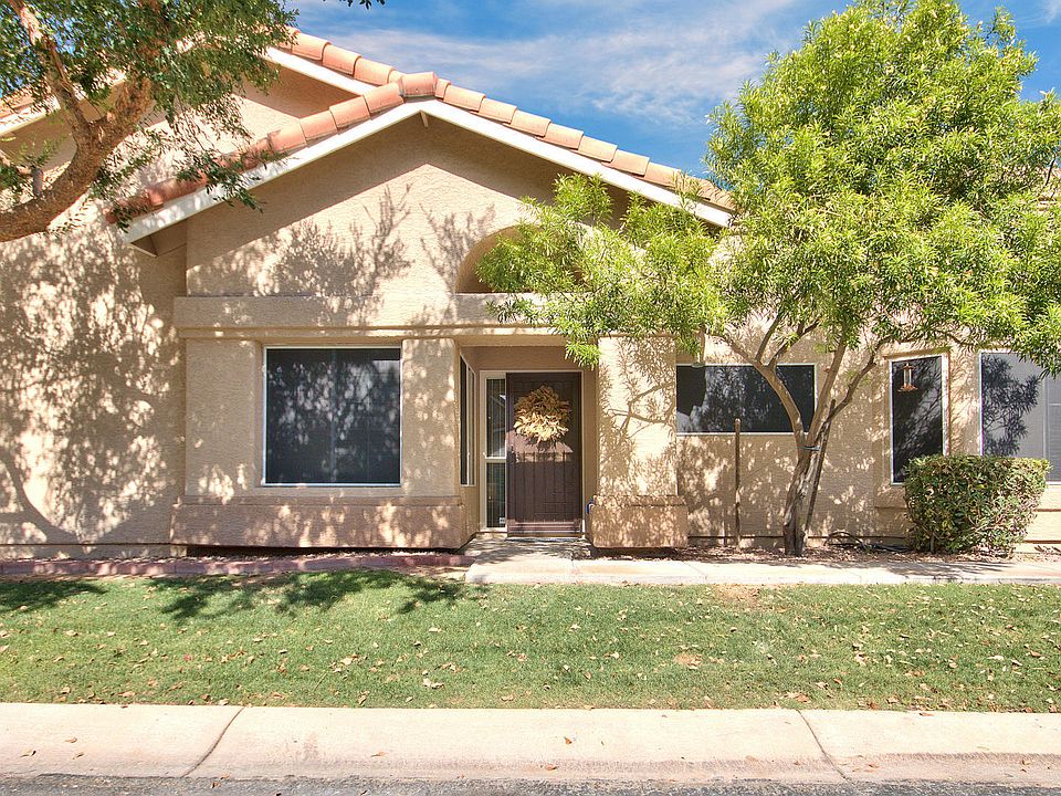 1st image of 359 W Lodge Dr