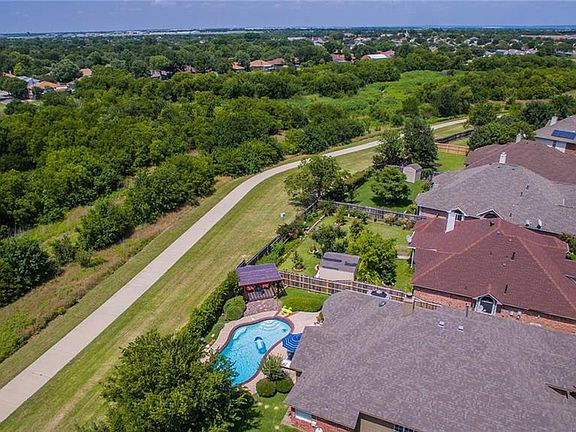 4th image of 511 E Lynn Creek Dr