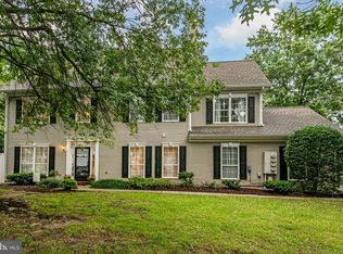 1 Howe Ct, Pennington, NJ 08534