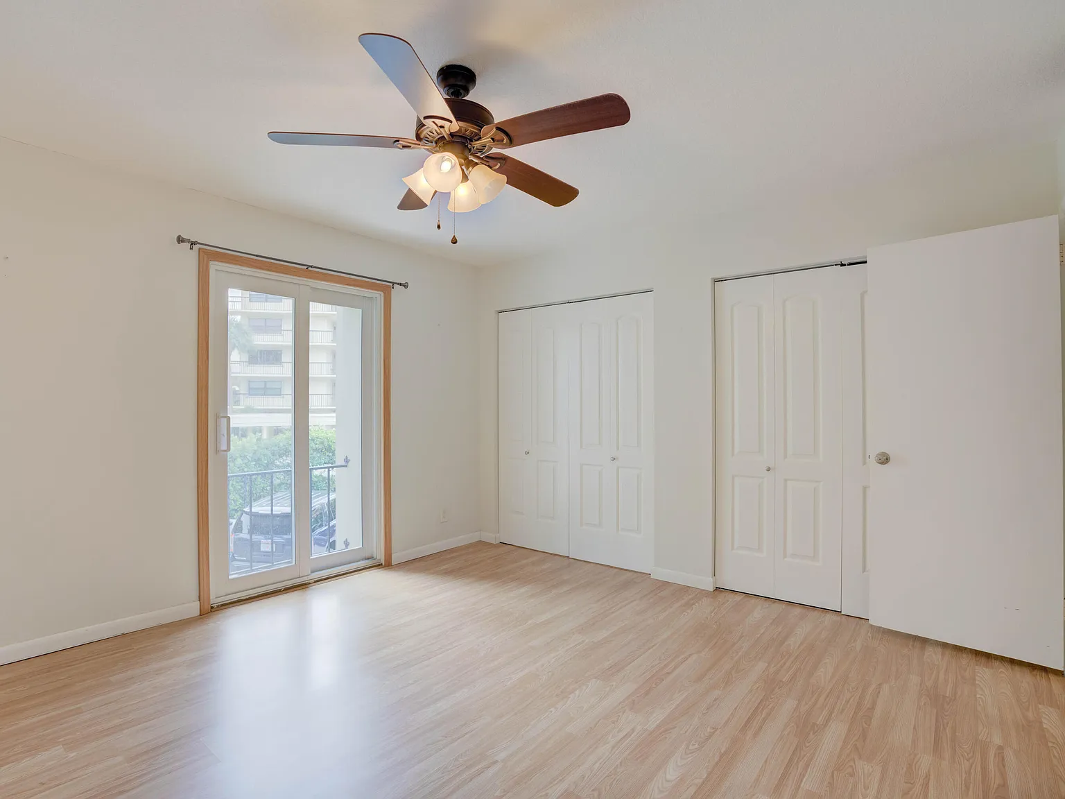 3 bed, 2.0 bath, 1624 sqft, $2,850 — Photo 4
