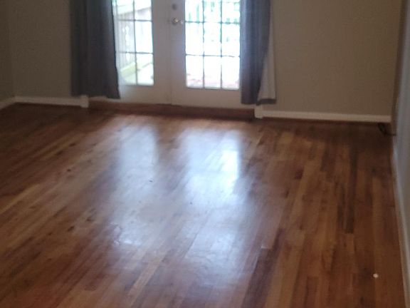 5th image of 813 Jordan Ln APT 3