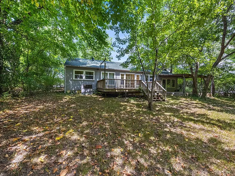 2445 W Mount Comfort Rd — Photo 28