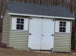 2 Shadblow Ln, Andover, CT 06232