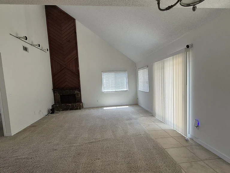 7884 Bay Meadows Dr — Photo 2
