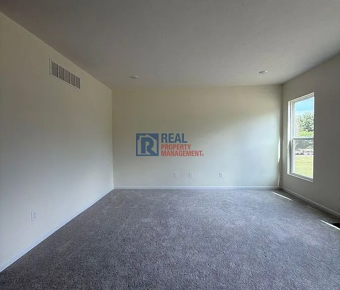 3072 Simpson Ct — Photo 5