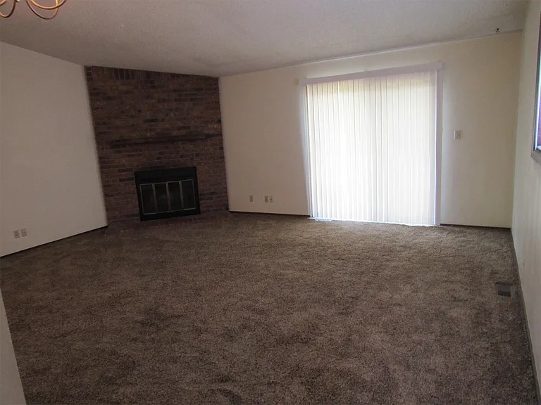 1428 E Beloit Ave — Photo 5