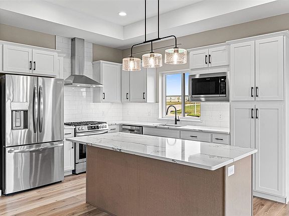 5th image of 3064 Ridgeview Cir