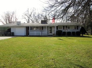 915 Ivanhoe St, Sturgis, MI 49091