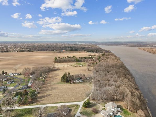 Glenmark Dr, Burlington, IA 52601