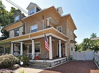 7734 Ardleigh St, Philadelphia, PA 19118
