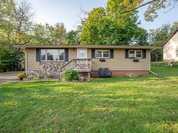 2202 Ensign St, Duluth, MN 55811